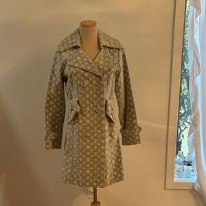 Stylish Beige Designer Women's Coat